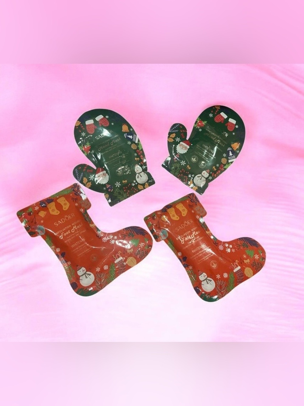 NWT Set of (4) Hand/Feet Masks